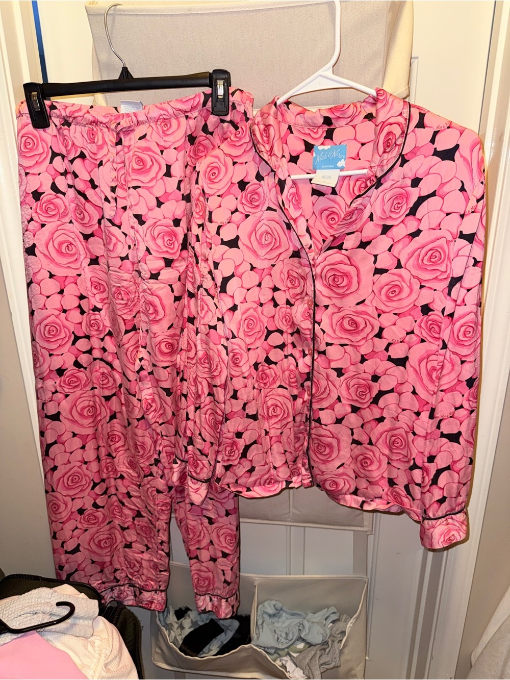 Vintage Y2K Nick & Nora “Bed of Roses” 100% Silk Pajama Set, Size Medium